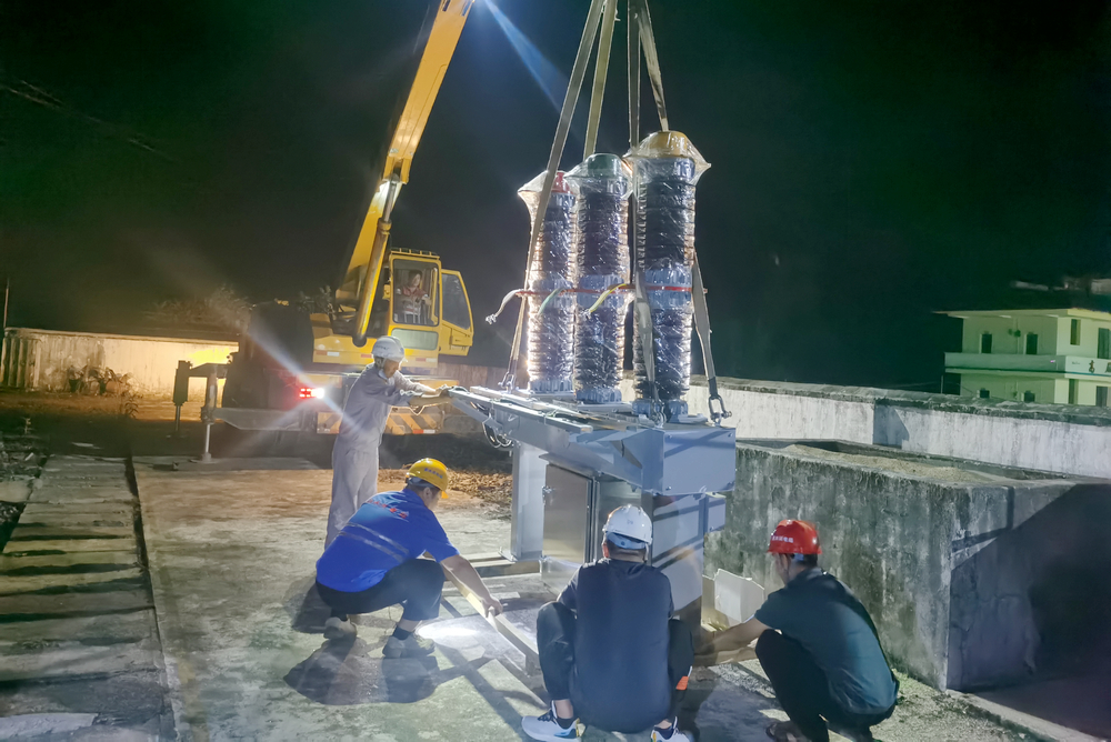排除35kV平南线洒水河T线断路器故障.jpg